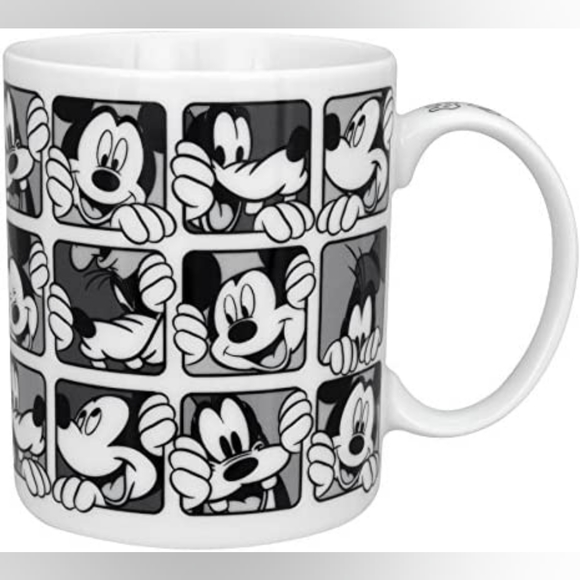 Set of 4 Mickey Mouse & Pluto Mugs NWOT - Picture 1 of 4